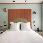 O.lysee Hotel